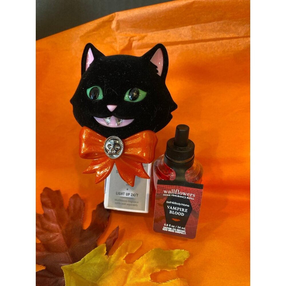 Bath & Body Works Halloween Spooky Kitty Wallflower Plug -Scent Control & Refill